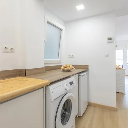 Homely San Juan De Letran Con Terraza Apartman Málaga